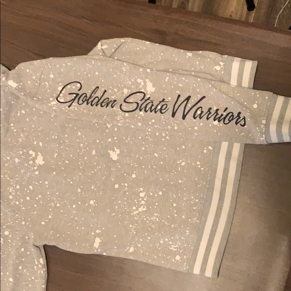 Golden State Warrior Grey Hoodie - Picture 2 of 3